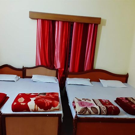 Sitapur  Hotel Jagat Raj, Sitapur מראה חיצוני תמונה